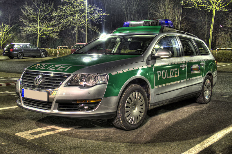 http://www.forumpassat.fr/uploads/1077_800px-polizei_vw_passat_hdr.jpg