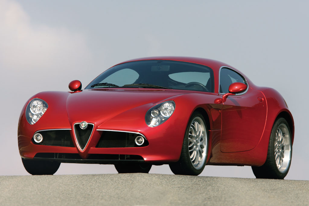 http://www.forumpassat.fr/uploads/20_alfa-romeo-8c--06.jpg