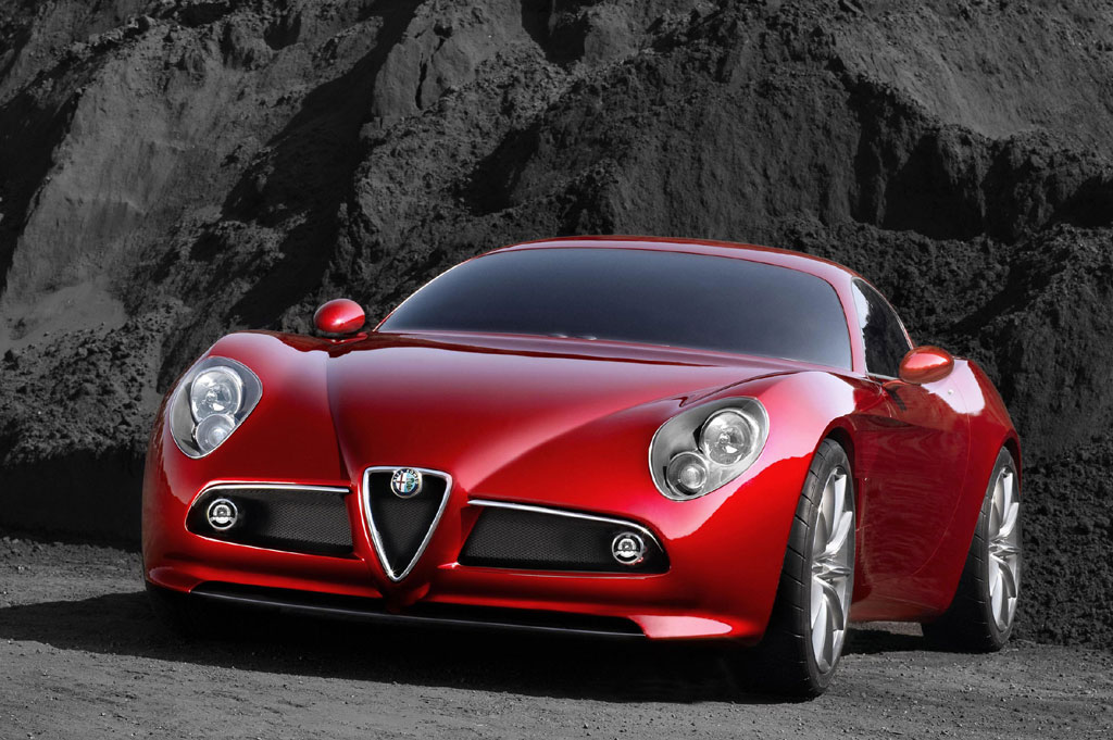 http://www.forumpassat.fr/uploads/20_alfa-romeo-8c--07.jpg