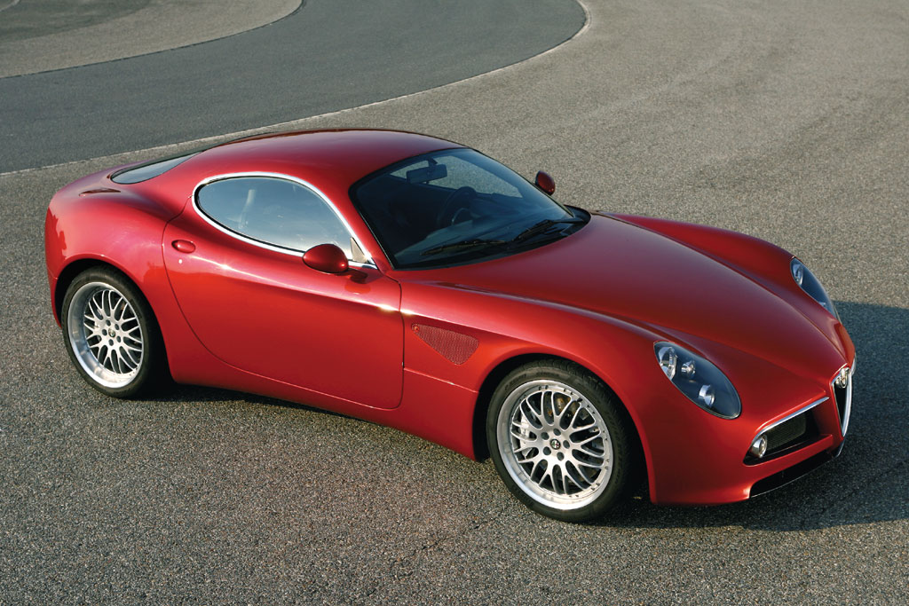 http://www.forumpassat.fr/uploads/20_alfa-romeo-8c--11.jpg