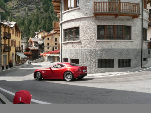 http://www.forumpassat.fr/uploads/20_alfa_romeo_8c_competizione_4.jpg