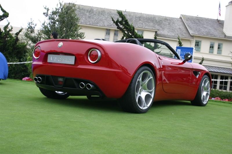 http://www.forumpassat.fr/uploads/20_alfaromeo8cspider02.jpg