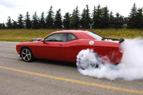 http://www.forumpassat.fr/uploads/20_dodge_challenger_srt10_concept_06.jpg