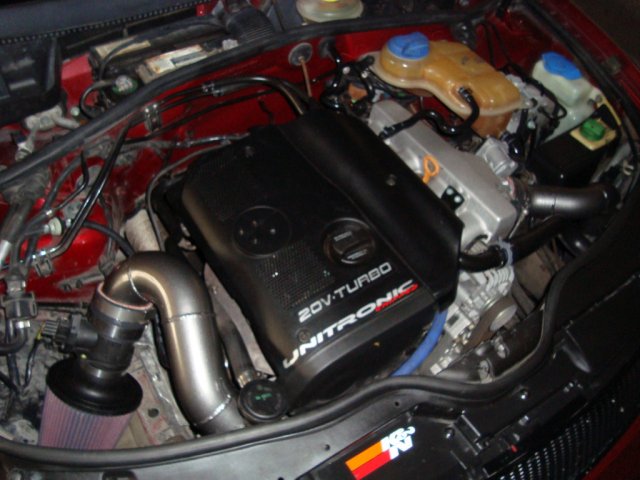 http://www.forumpassat.fr/uploads/20_red_turbo_intake_02.jpg