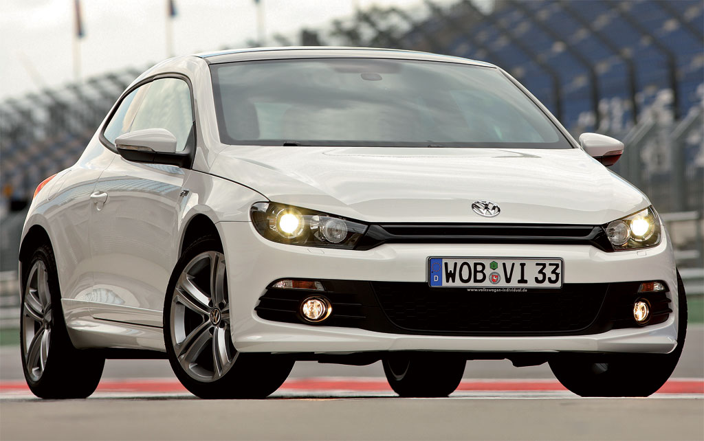 http://www.forumpassat.fr/uploads/711_volkswagen-scirocco-r-line-3.jpg